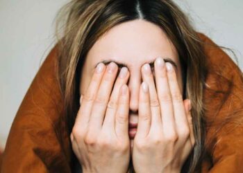 Single Moms Hide After Divorce