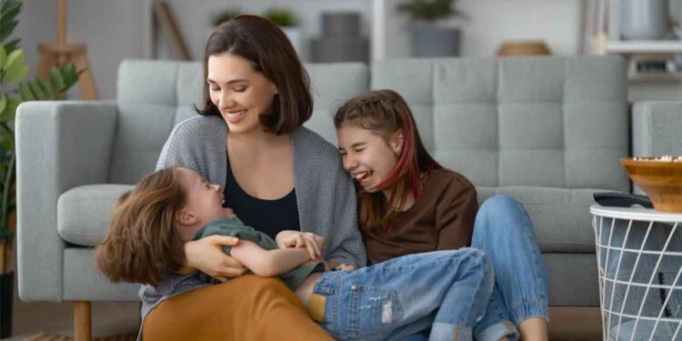 divorced moms custody and child support